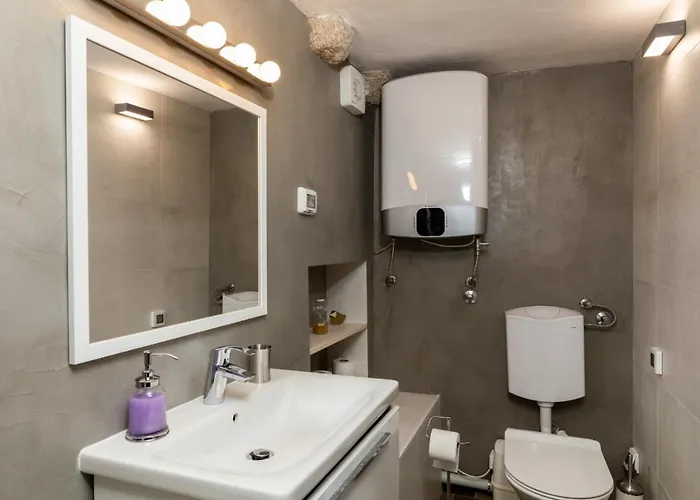 Апартаменты Private Accommodion Linda Дубровник