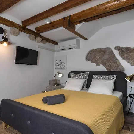 Apartment Private Accommodion Linda